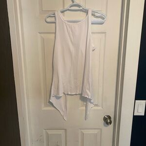 White workout shirt - open back